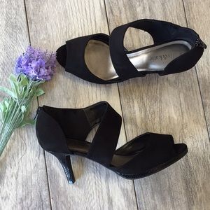 Kelly & Kate Strappy Heal Back Zipper